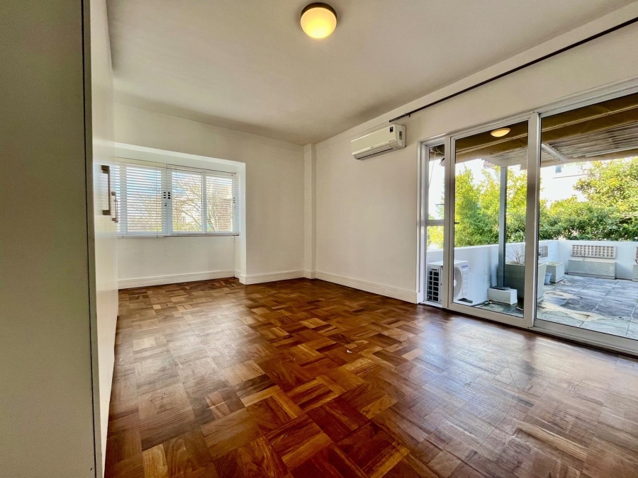 3 Bedroom Property for Sale in Wynberg Upper Western Cape